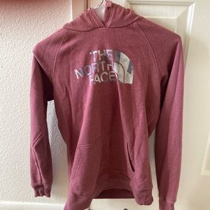 Women’s Northface sweatshirt.
